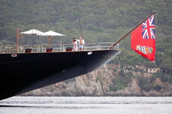 Bạn g&aacute;i diện bikini c&ugrave;ng tỷ ph&uacute; Jeff Bezos tr&ecirc;n si&ecirc;u du thuyền 500 triệu USD - Ảnh 7.