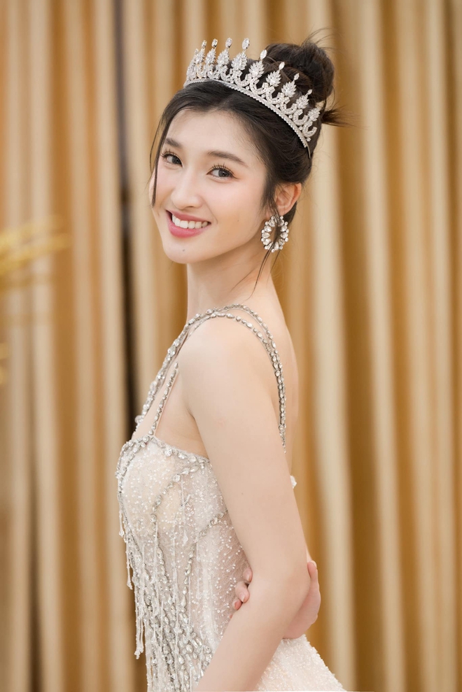 Á hậu Phương Nhi sẽ thi Hoa hậu Quốc tế 2023 - Ảnh 3.