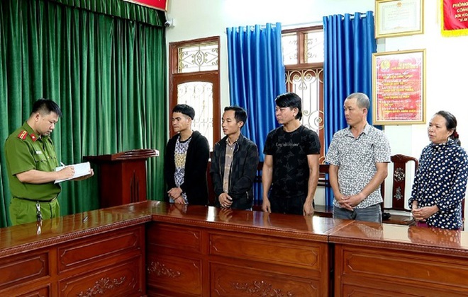 Ph&aacute; đường d&acirc;y cho vay với l&atilde;i suất cắt cổ tới 252%/năm - Ảnh 1.