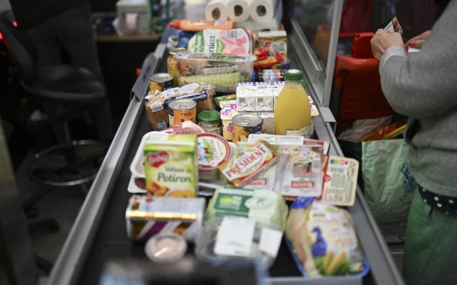 16% người dân Pháp không đủ ăn vì giá thực phẩm tăng cao - Ảnh 1.