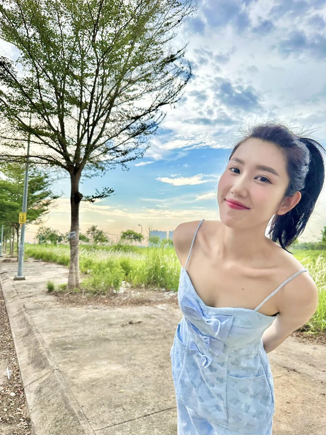 Th&uacute;y Ng&acirc;n để lộ dấu hiệu g&acirc;y lo lắng về t&igrave;nh trạng sức khỏe - Ảnh 2.