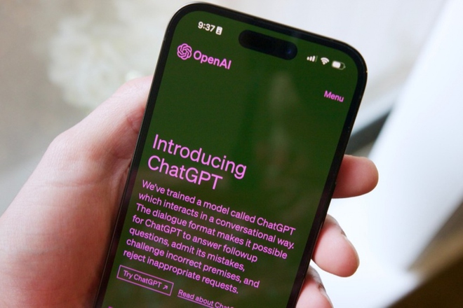 OpenAI ra mắt ứng dụng ChatGPT cho iPhone - Ảnh 1.