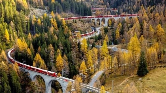 Tận mắt chiêm ngưỡng 3 tuyến đường sắt đẹp nhất ở Thụy Sĩ - Ảnh 4.