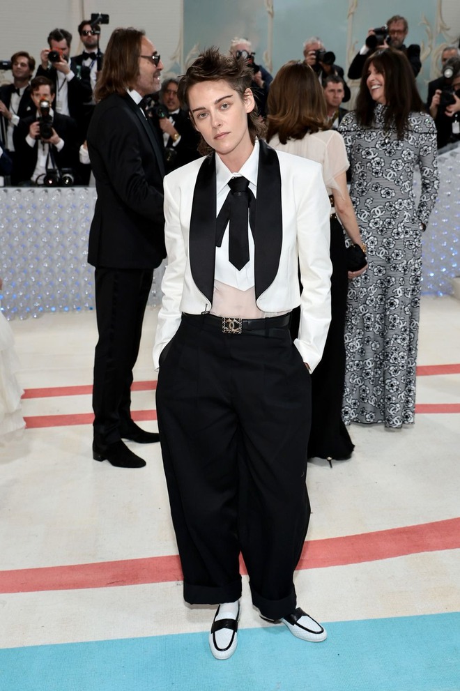 Irony at Met Gala 2023: While in love with someone new, Robert Pattinson almost ran into his old lover - Photo 6.