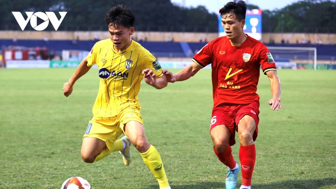 Kết quả vòng 8 V.League 2023: SLNA chia điểm Hà Tĩnh, Nam Định bị Hải Phòng cầm hòa - Ảnh 2.