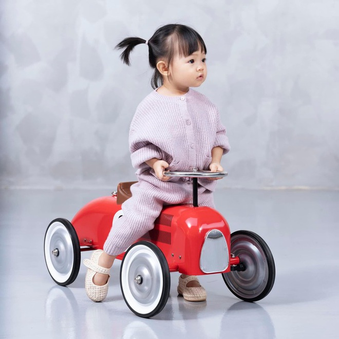 Con gái 3 tuổi của Cường Đô La sở hữu loạt siêu xe - Ảnh 4.