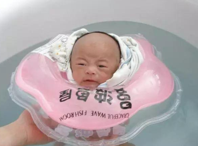 Cậu b&eacute; sinh non, 13 tuổi c&oacute; bằng MBA, 14 tuổi th&agrave;nh nghi&ecirc;n cứu sinh tiến sĩ - Ảnh 2.