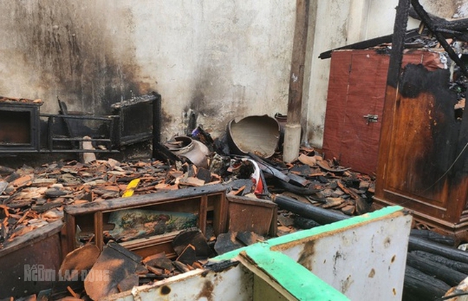 Ng&ocirc;i nh&agrave;, đồ đạc li&ecirc;n tục bốc ch&aacute;y bất thường ở Thanh H&oacute;a bị ch&aacute;y rụi - Ảnh 2.