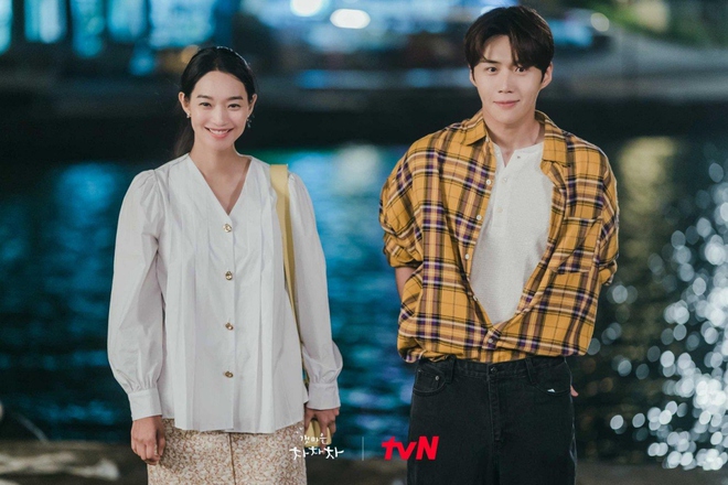 Kim Seon Ho trở lại với phim điện ảnh đầu tay sau Hometown Cha-Cha-Cha - Ảnh 1.
