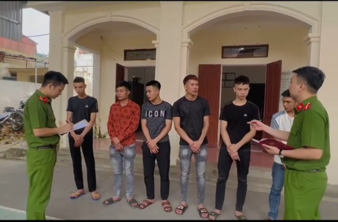Hai nh&oacute;m thanh ni&ecirc;n nh&agrave; trai v&agrave; nh&agrave; g&aacute;i lao v&agrave;o hỗn chiến tại nh&agrave; c&ocirc; d&acirc;u - Ảnh 1.