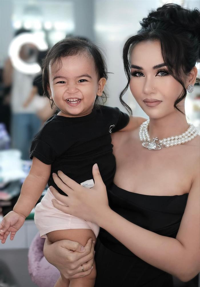 V&otilde; Hạ Tr&acirc;m khoe khoảnh khắc nhảy m&uacute;a của con g&aacute;i 2 tuổi - Ảnh 3.