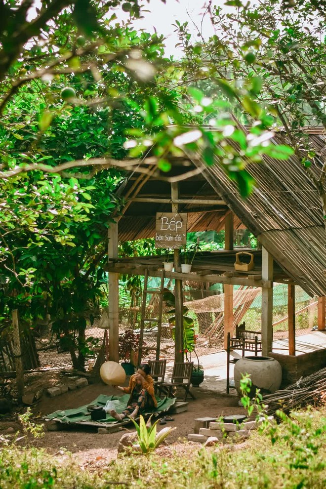 Trăn trở v&igrave; qu&ecirc; nh&agrave; chỉ c&ograve;n lại người gi&agrave;, ch&agrave;ng ph&oacute;ng vi&ecirc;n quyết định bỏ việc, về qu&ecirc; gắn b&oacute; với căn bếp b&ecirc;n sườn đồi - Ảnh 7.