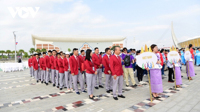 Trang trọng Lễ thượng cờ Đo&agrave;n thể thao Việt Nam tại SEA Games 32 - Ảnh 4.