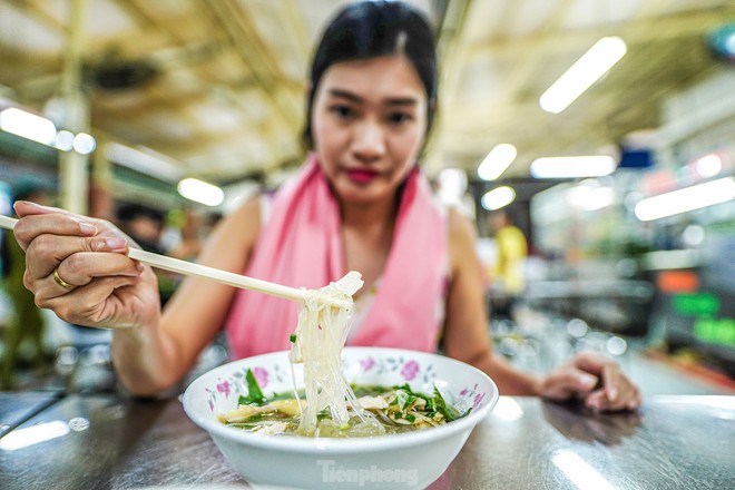Những quán ăn nức tiếng hơn nửa thế kỷ ở Sài Gòn - Ảnh 19.