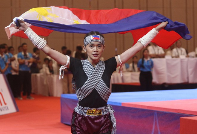 Hạ đối thủ Campuchia, võ sĩ Philippines nức nở: Tôi không nghĩ mình thắng được chủ nhà - Ảnh 9.