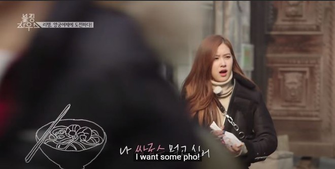 Phản ứng đắt gi&aacute; của Ros&eacute; (BLACKPINK) khi được hỏi C&oacute; th&iacute;ch phở Việt kh&ocirc;ng? - Ảnh 6.
