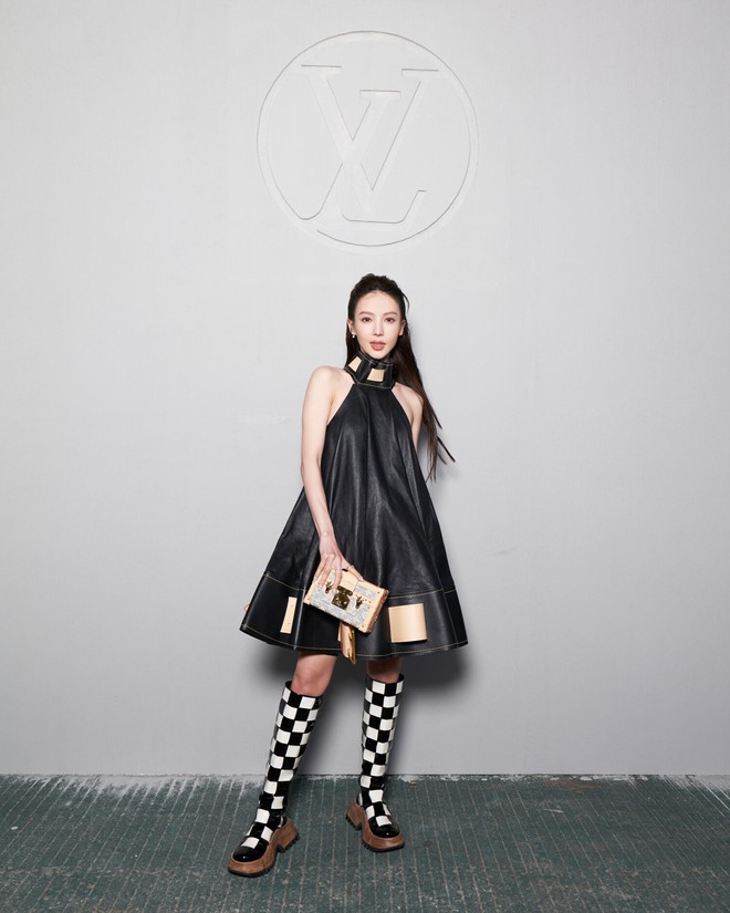 Đông đảo sao hạng A Kbiz và Hollywood cùng xuất hiện tại show Louis Vuitton Pre-Fall 2023 - Ảnh 11.