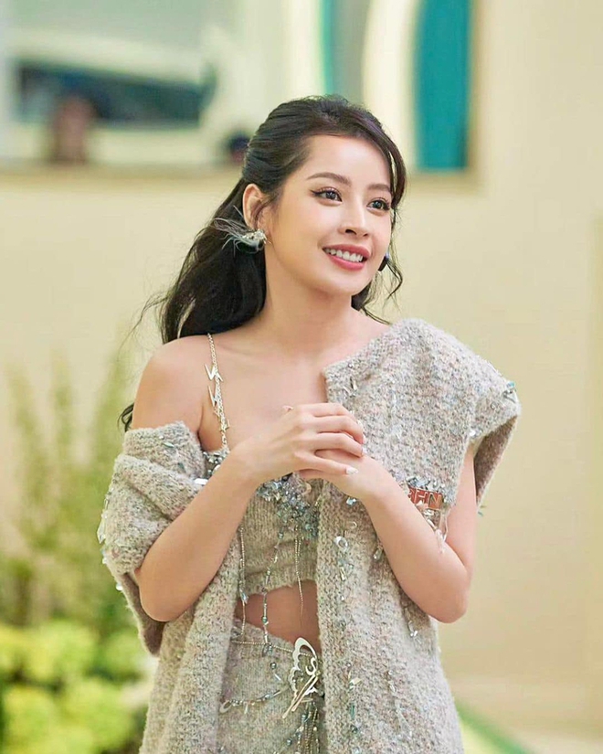 Chi Pu tung loạt ảnh hậu trường ở show Đạp Gió - Ảnh 3.