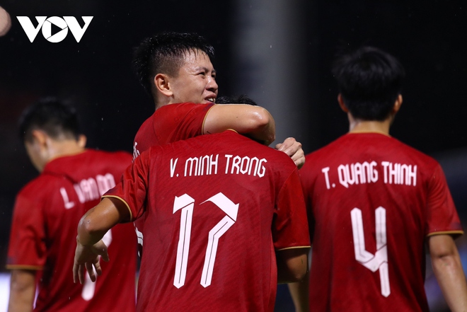 Những diễn biến điên rồ giúp U22 Việt Nam giành vé sớm vào bán kết SEA Games 32 - Ảnh 14.