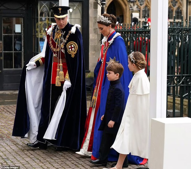 Lý do Vương phi Kate không đội vương miện trong Lễ đăng quang của Vua Charles - Ảnh 3.