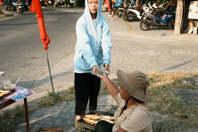 Cuộc sống chật vật của Thanh Nga Bento: Trả 10 nghìn cũng nhận booking quảng cáo, ngày bán bắp tối livestream - Ảnh 5.