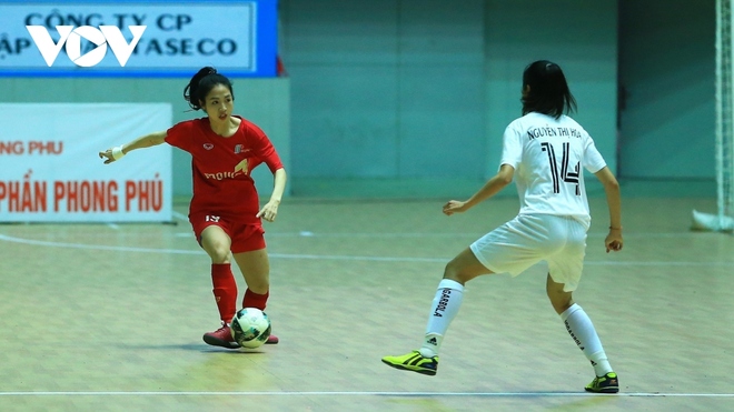 Hot girl ĐT nữ Việt Nam tỏa sáng ngày khai mạc giải Futsal nữ VĐQG 2023 - Ảnh 7.