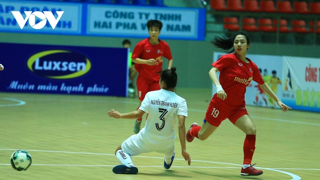 Hot girl ĐT nữ Việt Nam tỏa sáng ngày khai mạc giải Futsal nữ VĐQG 2023 - Ảnh 6.