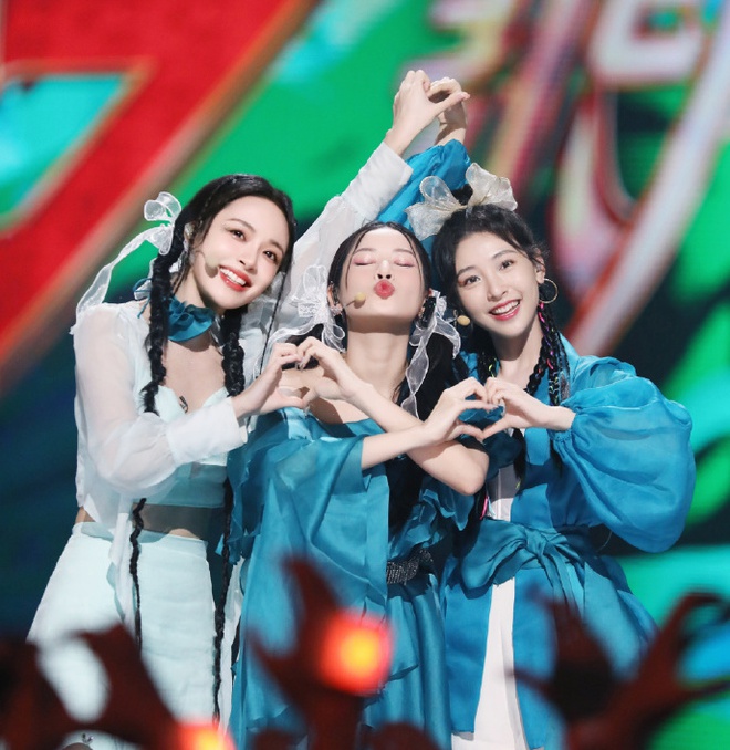 Lý giải nguyên nhân nhóm Chi …