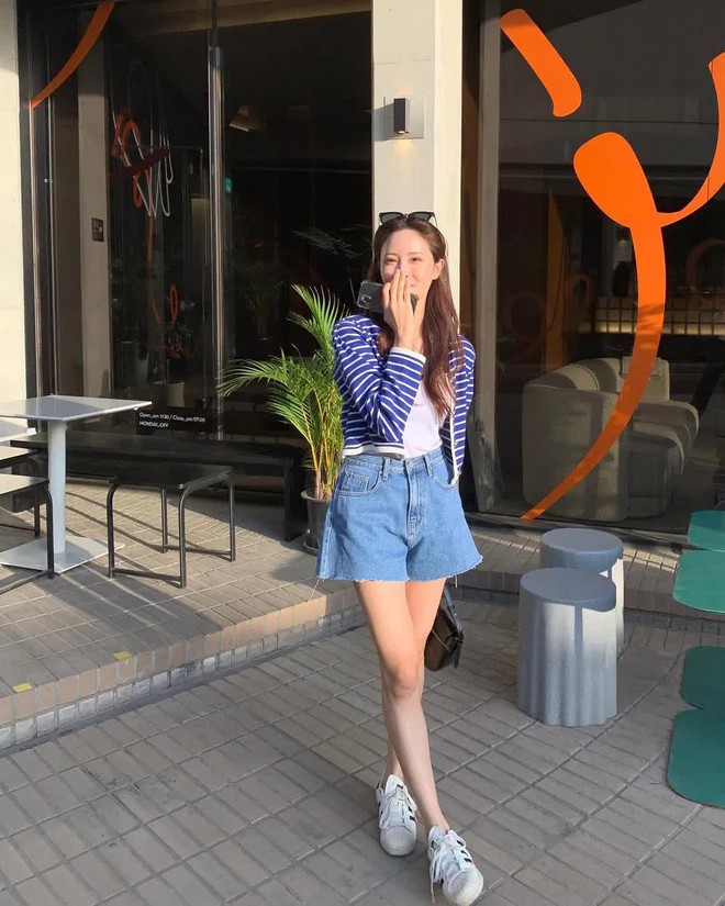 4 kiểu họa tiết m&ugrave;a h&egrave; gi&uacute;p tạo vẻ ngo&agrave;i trẻ trung - Ảnh 12.