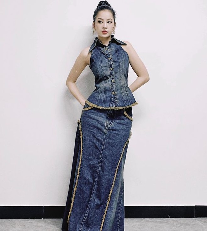 Tủ đồ của Chi Pu tại Đạp Gió 2023: Ngập tràn váy áo thương hiệu Việt, hội sành mặc xứ Trung cũng phải dành lời khen - Ảnh 11.