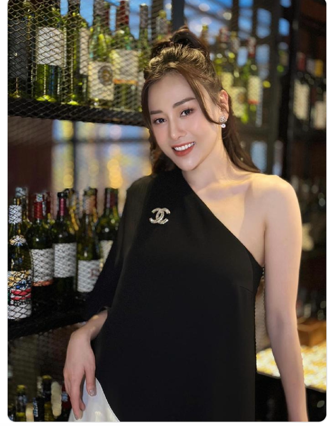 Phương Oanh lộ diện kh&aacute;c lạ khi Shark B&igrave;nh th&ocirc;ng b&aacute;o tin vui - Ảnh 1.