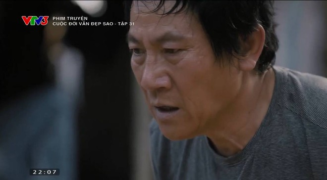 Cảnh xúc động nhất phim Việt hiện tại: Bố gục ngã vì một lý do, nói dối con khiến khán giả nghẹn lòng - Ảnh 1.