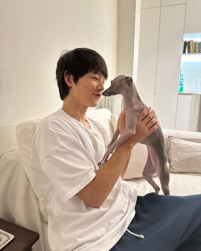 Rộ tin Song Joong Ki ở rể nhà bố mẹ vợ tại Ý dù có nhà tân hôn 300 tỷ ở Hàn, phía nam tài tử nói gì? - Ảnh 4.