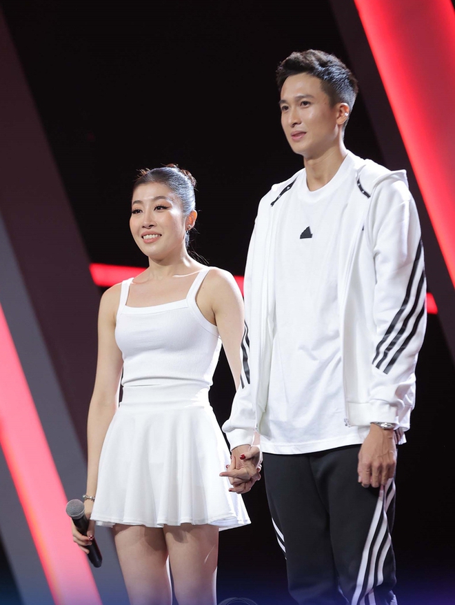 Con gái và con rể NSƯT Xuân Hinh bất ngờ xuất hiện ở Người Ấy Là Ai - Ảnh 4. Con gái và con rể NSƯT Xuân Hinh bất ngờ xuất hiện ở Người Ấy Là Ai - Ảnh 4.