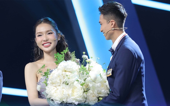 Con gái Xuân Hinh cùng chồng chia sẻ về bố trên sóng truyền hình - Ảnh 3.
