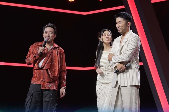 Con gái Xuân Hinh cùng chồng chia sẻ về bố trên sóng truyền hình - Ảnh 2.