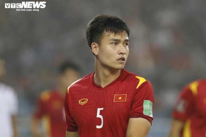HLV Troussier loại Việt Anh, Xuân Mạnh, đôn 3 cầu thủ U23 lên tuyển Việt Nam - Ảnh 1.
