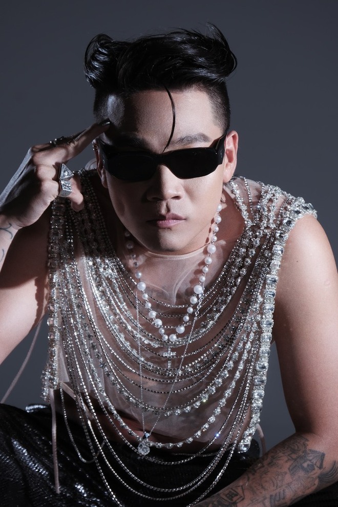 NSND Bạch Tuyết và rapper Wowy nhận mưa lời khen - Ảnh 3.