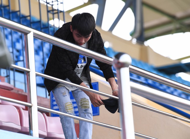 Đội tuyển Việt Nam gồng gánh sẵn sàng cho trận đấu với Đội tuyển Syria tại sân Thiên Trường