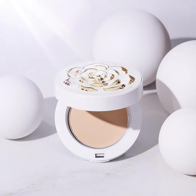 3 lưu &yacute; chọn kem chống nắng hiệu quả cho n&agrave;ng c&ocirc;ng sở - Ảnh 8.