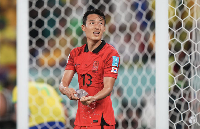 Klinsmann v&agrave; Son Heung-min &acirc;u lo việc tuyển thủ H&agrave;n bị bắt ở Trung Quốc - Ảnh 4.