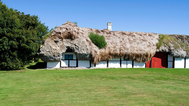 Những ng&ocirc;i nh&agrave; lợp rong biển tồn tại hơn 300 năm, thứ vật liệu rẻ b&egrave;o xứng đ&aacute;ng để cả thế giới bắt chước - Ảnh 7.