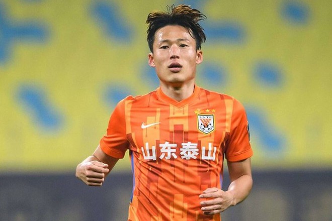 Klinsmann v&agrave; Son Heung-min &acirc;u lo việc tuyển thủ H&agrave;n bị bắt ở Trung Quốc - Ảnh 1.