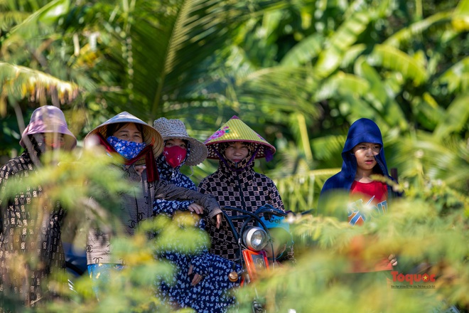 Hàng chục Cây Nơm nhân dân xuống bàu Rồng để bắt cá vào Tết Đoan Ngọ - Ảnh 14.