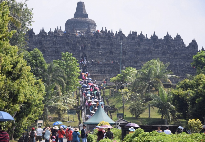 Indonesia thu hẹp chính sách miễn thị thực cho khách du lịch nước ngoài - Ảnh 1.