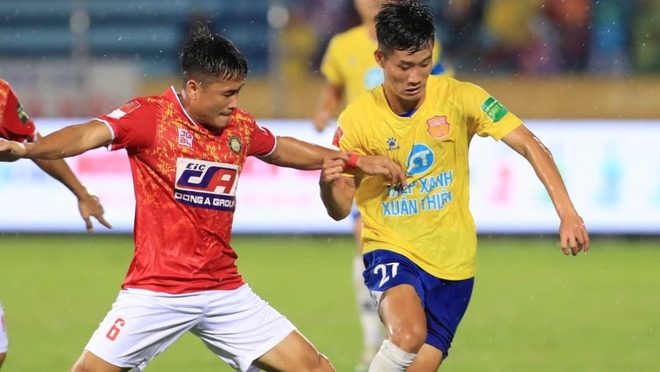 Kết quả V-League 2023: Thanh Hóa mất ngôi đầu, sự cố ở Lạch Tray - Ảnh 1.