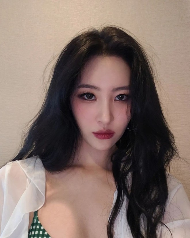 M&agrave;n tr&igrave;nh diễn n&oacute;ng bỏng tại lễ hội nước - Ảnh 9.