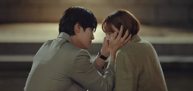 Shin Hye Sun su&yacute;t tiết lộ b&iacute; mật th&acirc;n phận với một người, rating phim lập kỷ lục mới - Ảnh 5.