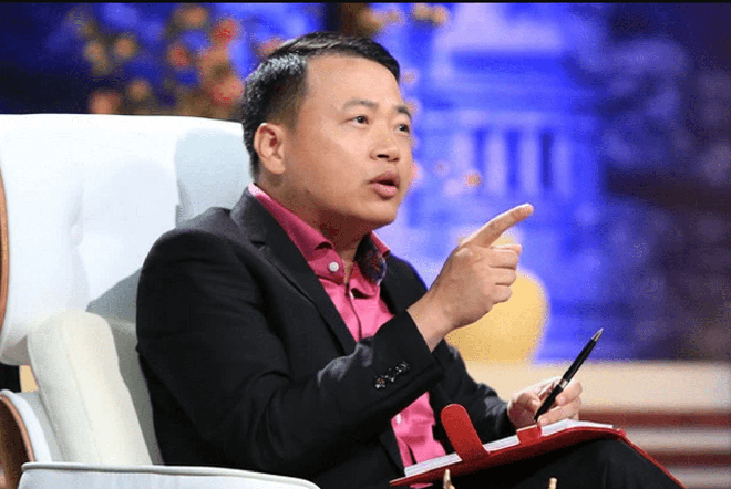 Shark Nguyễn H&ograve;a B&igrave;nh l&yacute; giải nghịch l&yacute;: V&igrave; sao người trẻ đ&ograve;i &ldquo;nghỉ hưu sớm&rdquo;, c&ograve;n c&aacute;c tỷ ph&uacute;&hellip; vẫn miệt m&agrave;i l&agrave;m việc - Ảnh 1.