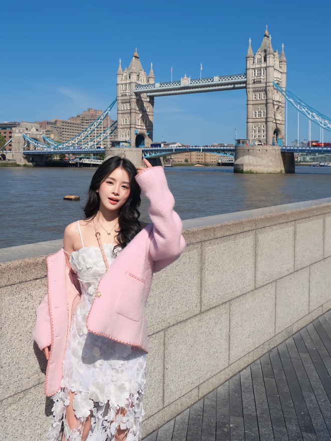 Mỹ nh&acirc;n Vbiz nấm l&ugrave;n nhưng body cực bốc lửa, v&ograve;ng eo chưa đầy 60cm: Uống tr&agrave; sữa nhưng kh&ocirc;ng ăn tr&acirc;n ch&acirc;u - Ảnh 6.